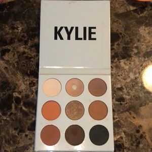 Kylie cosmetics the bronze palette !
